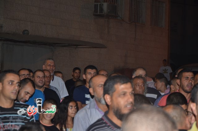  كفرقاسم : فرحة ومشاركة واسعة من الاهالي في مسيرة  يتقدمها رئيس البلدية المحامي عادل بدير  وقيادات العمل الاسلامي
